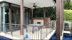 Ocean Drive (D4), Detached #389053121